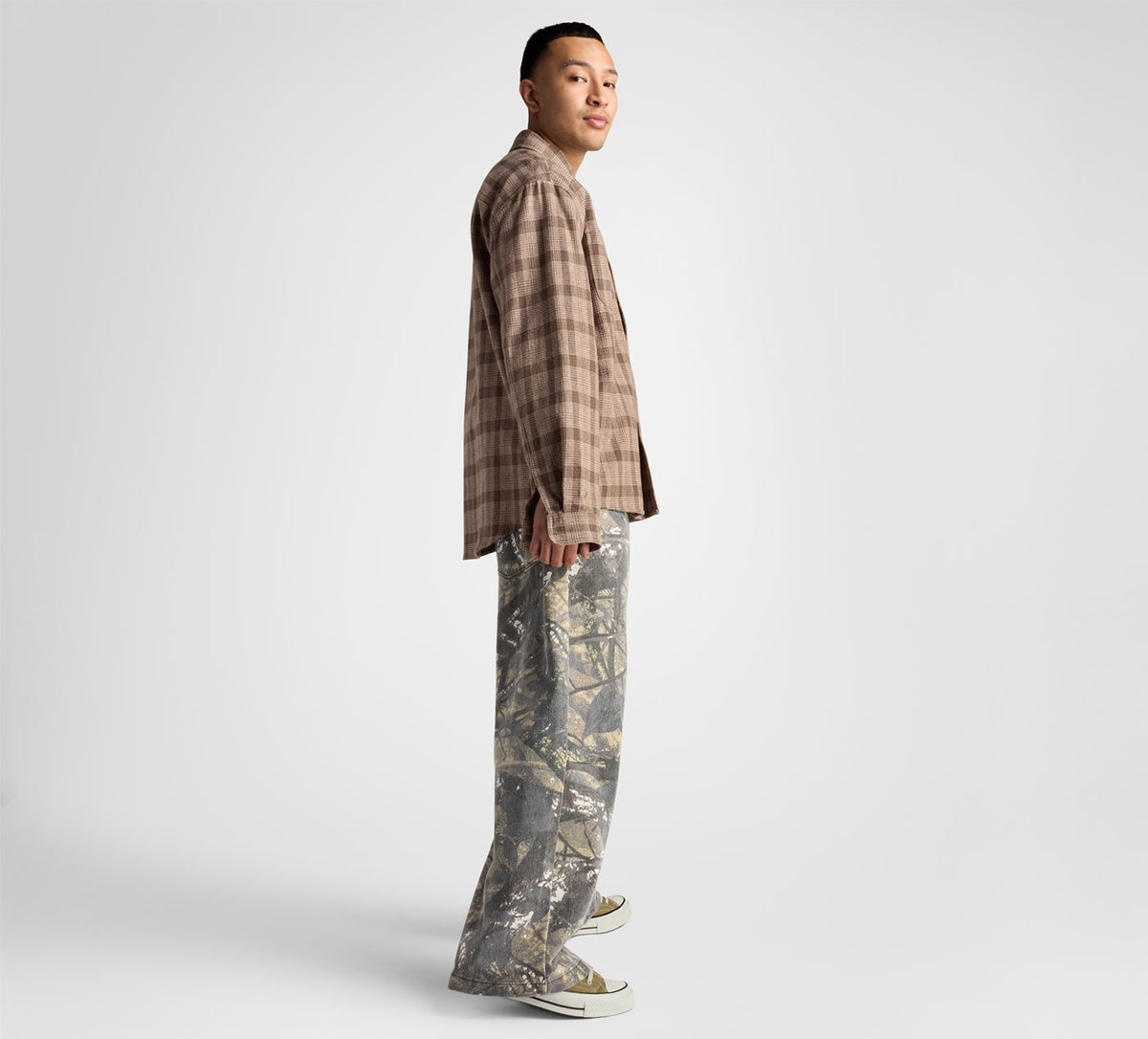 CONVERSE CHUCK70HIGHTOP in KHAKI view 7
