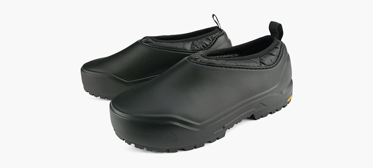 THE NORTH FACE BASECAMPWATERPROOFMULE in BLACK view 4