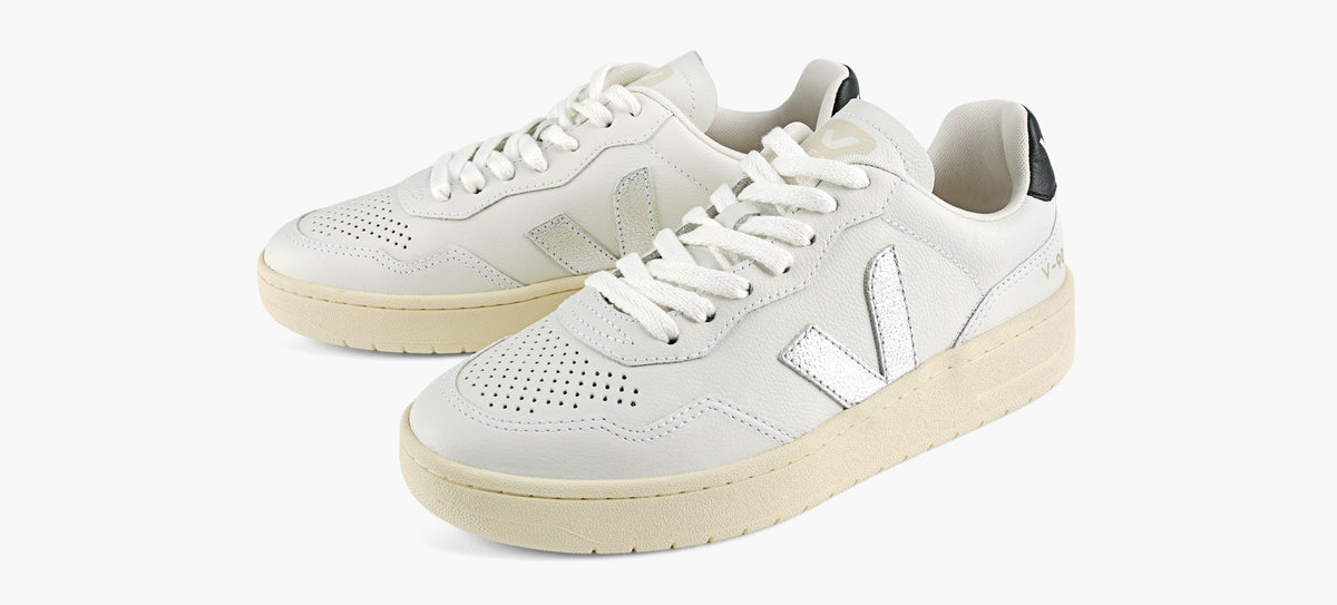 VEJA V90 en BLANC vue 4