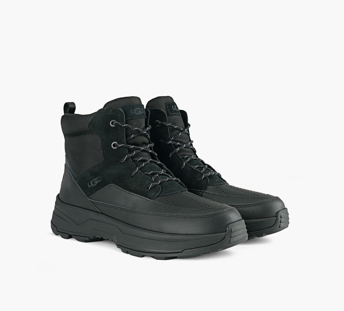 UGG TRUCKEEFIELDBOOT in BLACK view 2