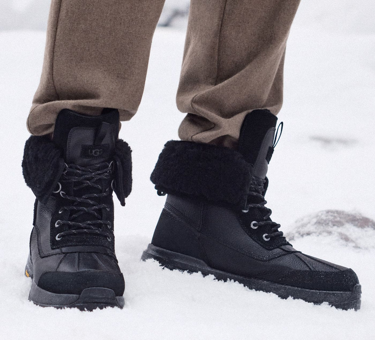 UGG ADIRONDACKBOOTXXV in BLACK view 1a