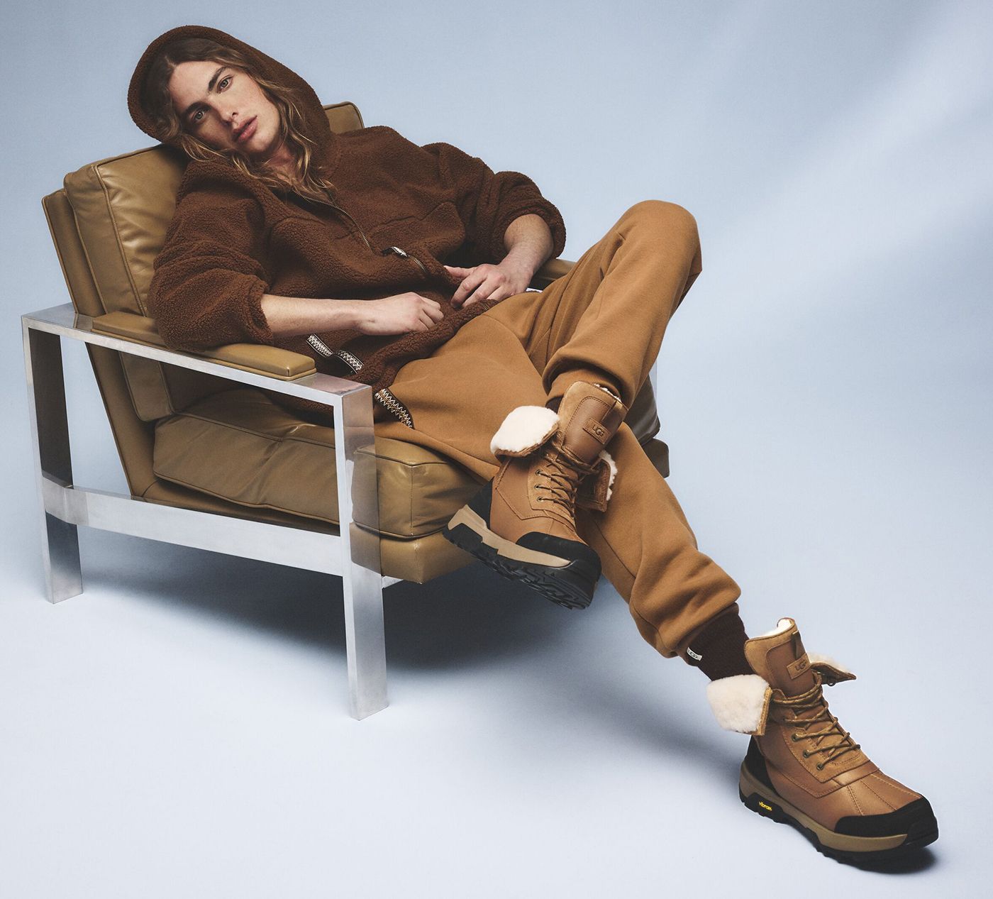 UGG ADIRONDACKBOOTXXV in TAN view 8