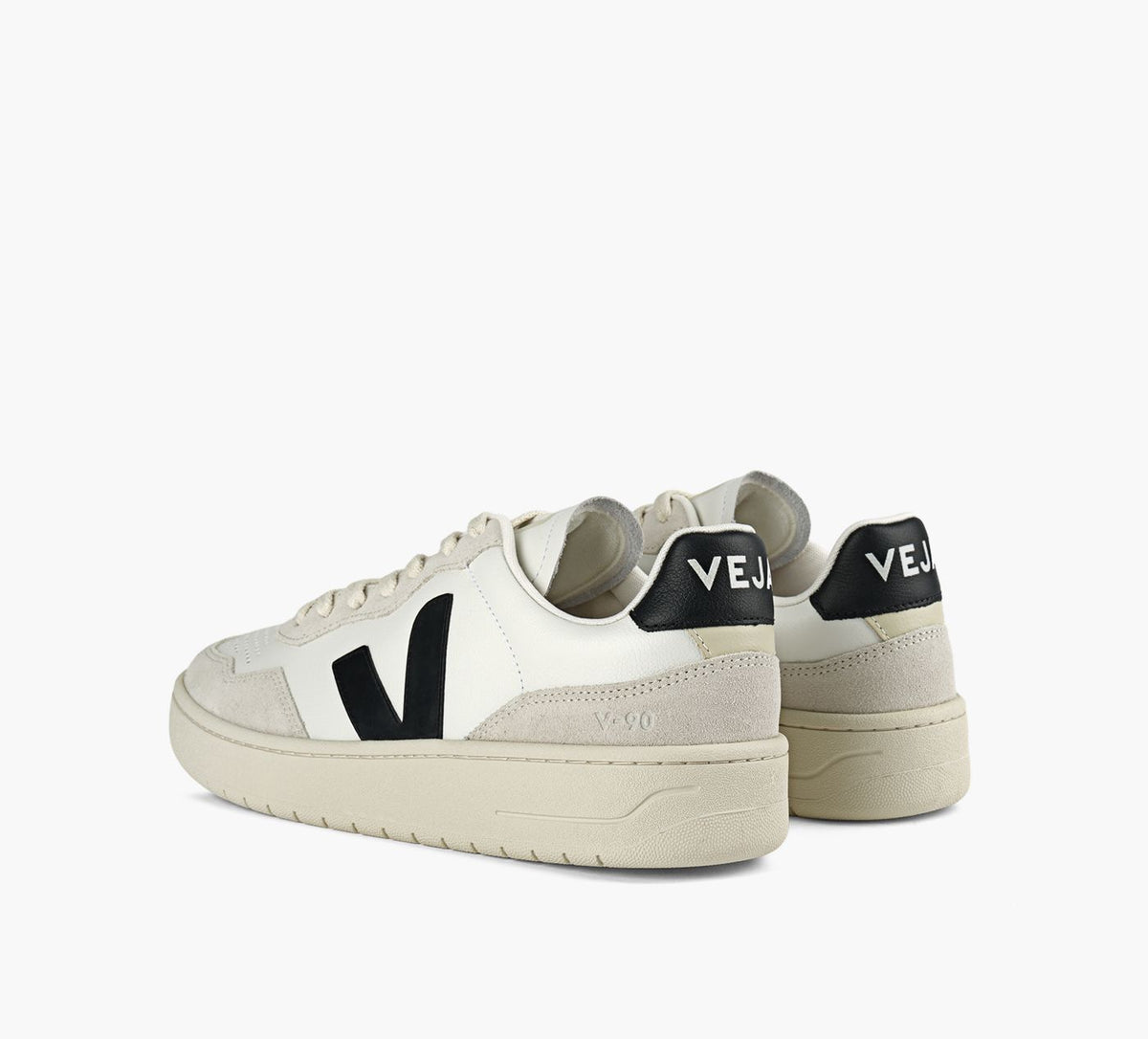 VEJA V90 in WHITE view 3