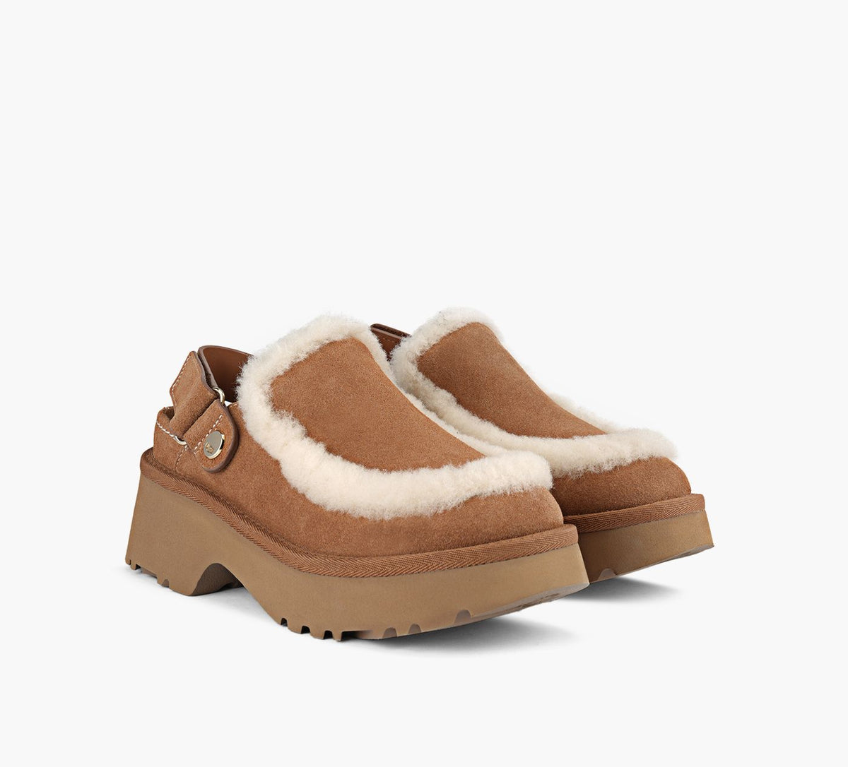 UGG ESMEECLOG in TAN view 2