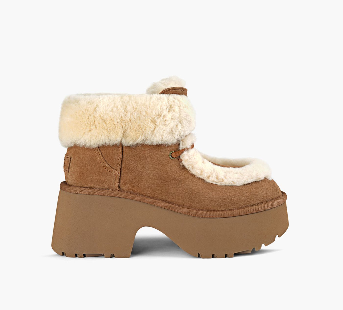 UGG ESMEELACETS en TAN