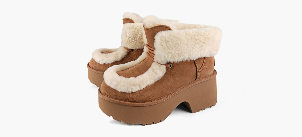 UGG ESMEELACEUP in TAN view 4