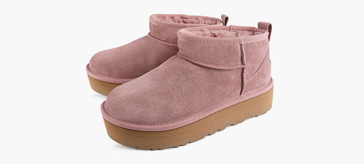 UGG CLASSICULTRAMINIPLATFORM in LIGHT PINK view 4