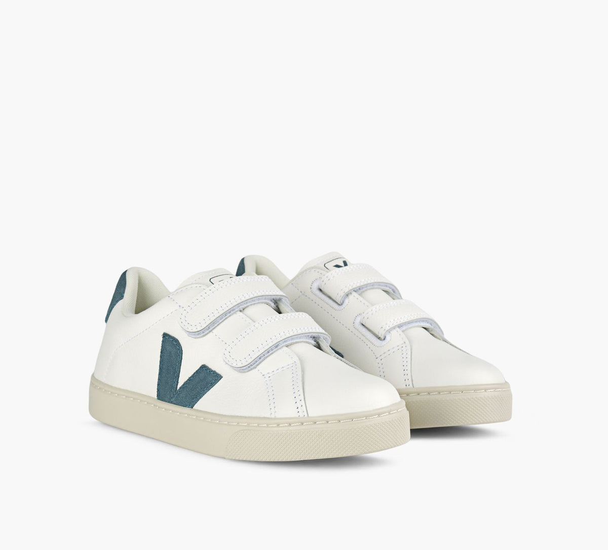 VEJA SMALLESPLAR in WHITE view 2