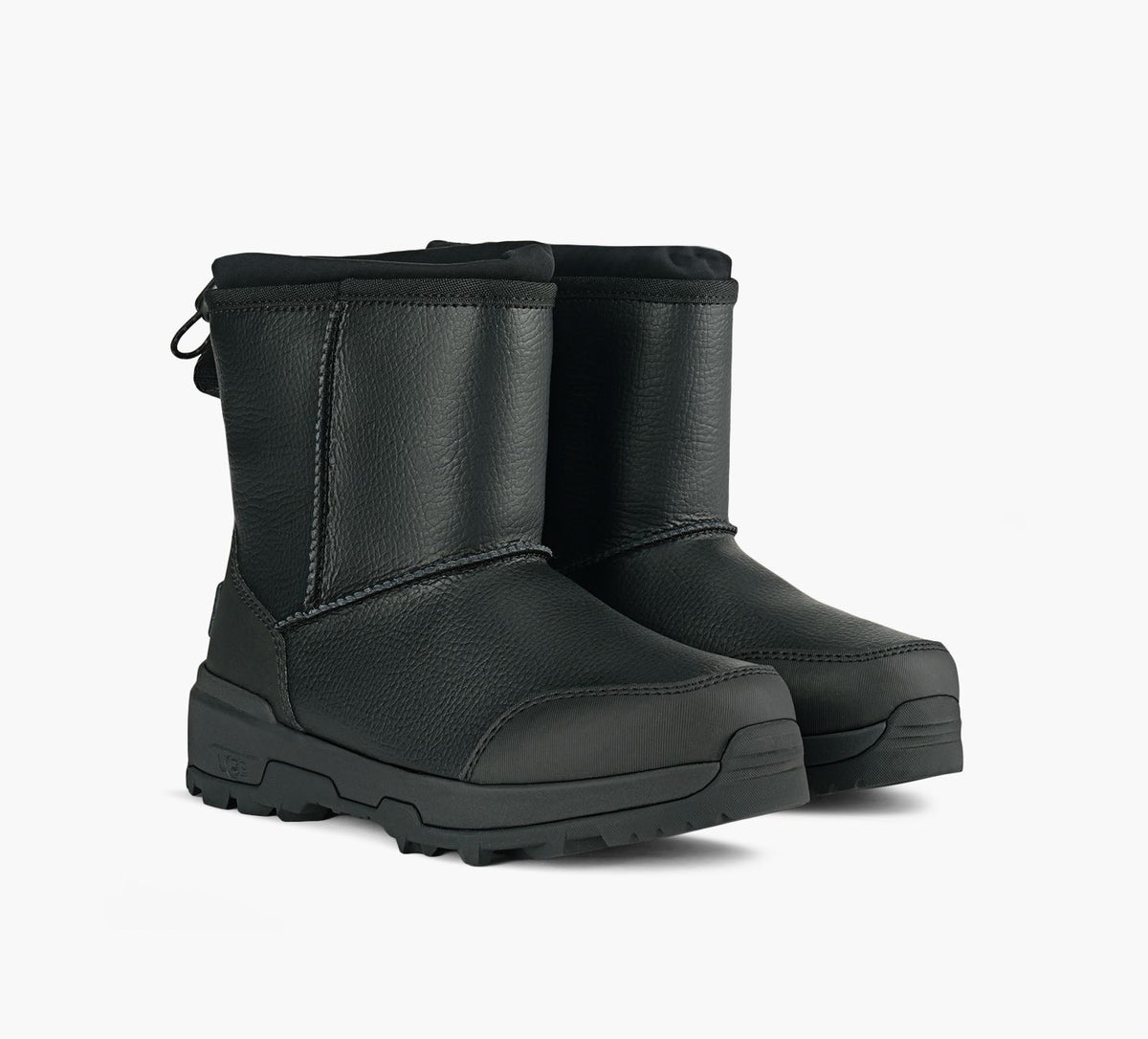 UGG ADIRONDACKXXVPULLON in BLACK view 2