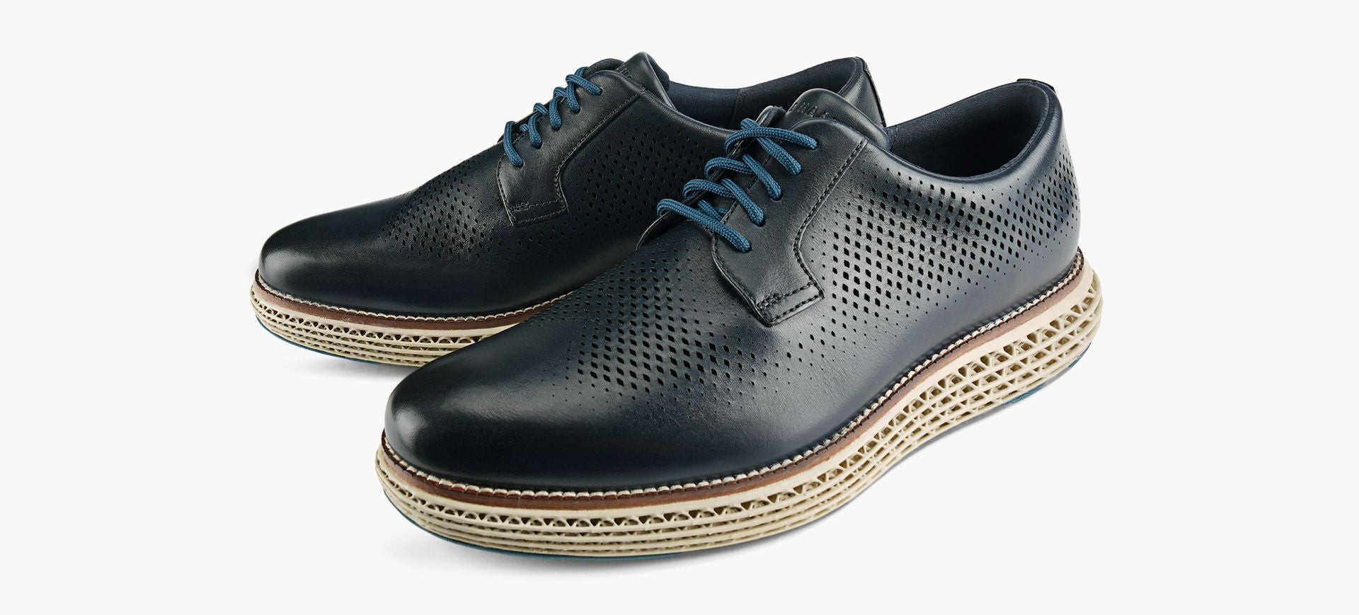 COLE HAAN ORIGINALGRAND20 in BLUE view 4