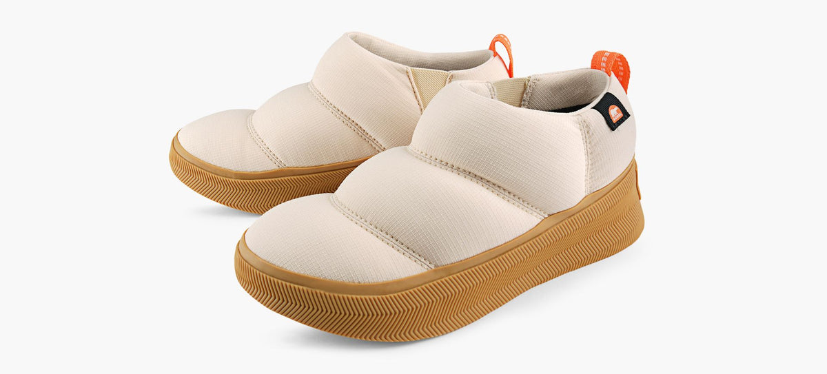 SOREL OUTNABOUTIVMINIPUFFWATERPROOF in BEIGE view 4