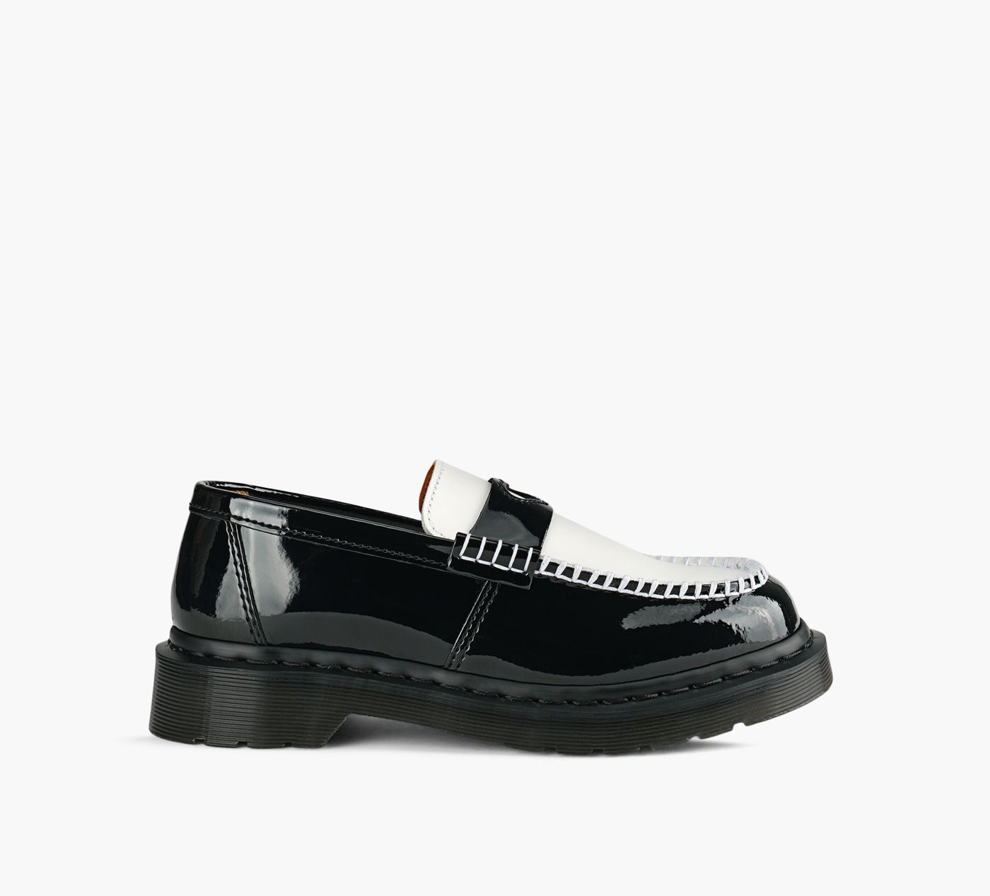 DR. MARTENS PENTONHEART in BLACK