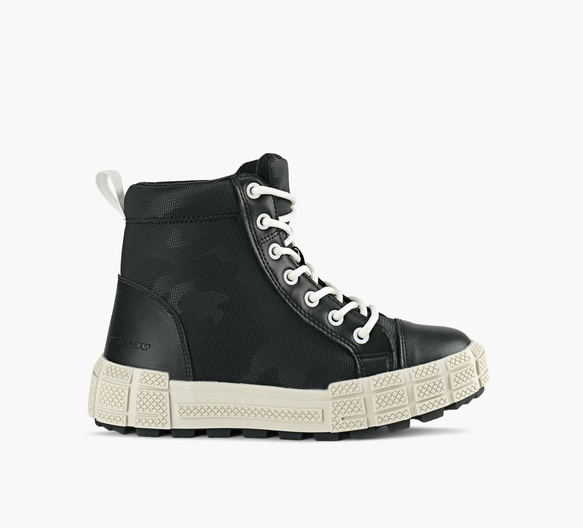 COUGAR BRAVE en NOIR