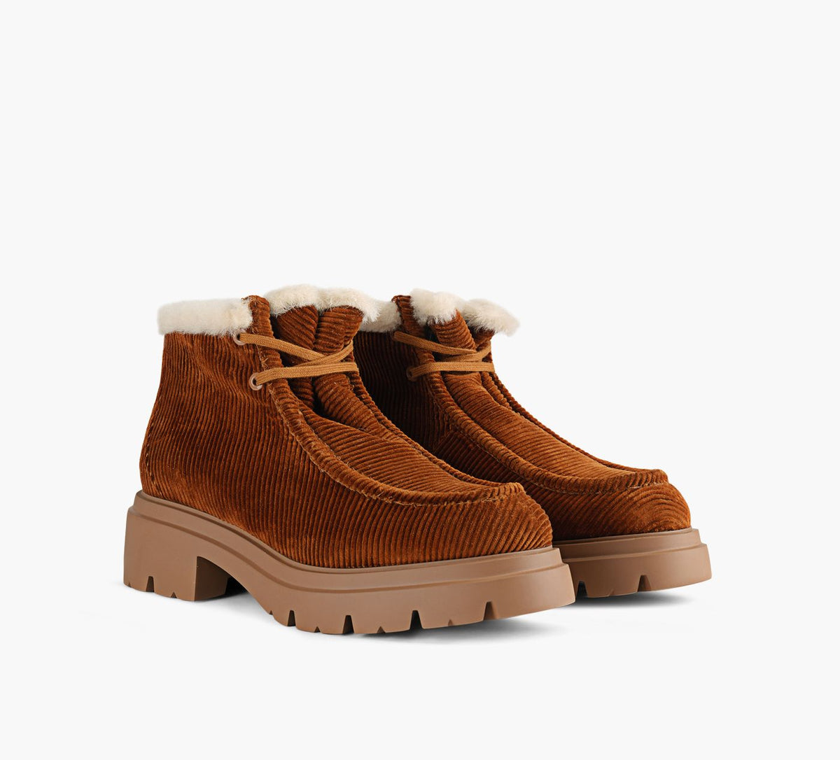 STUART WEITZMAN CHUKKAENPEAURETOURNEHUDSON en TAN vue 2