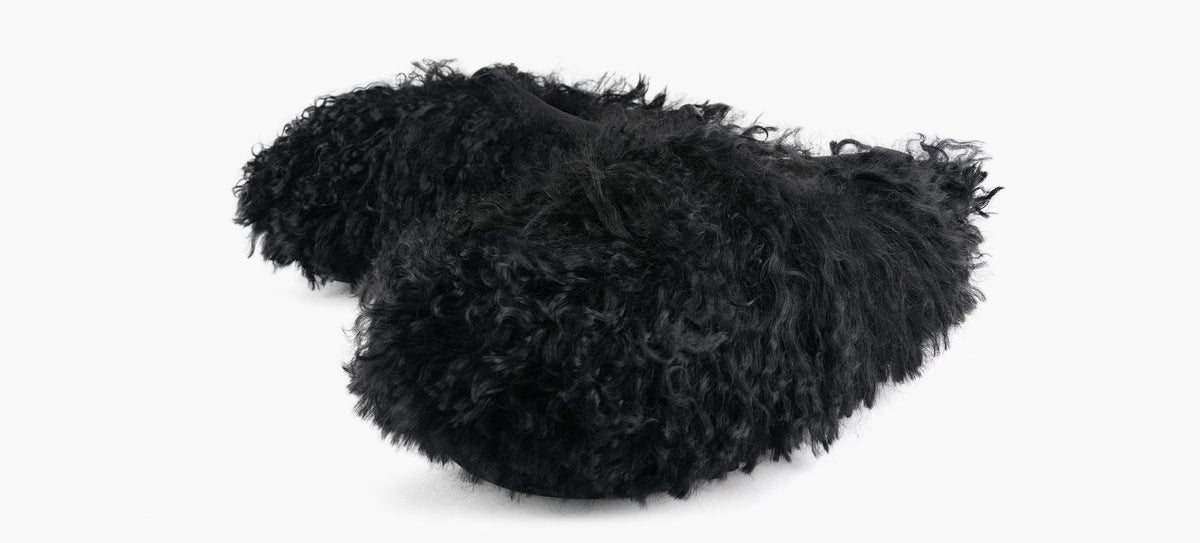 UGG TAZZFLUFFMOMMAMONGOLIAN en NOIR vue 4