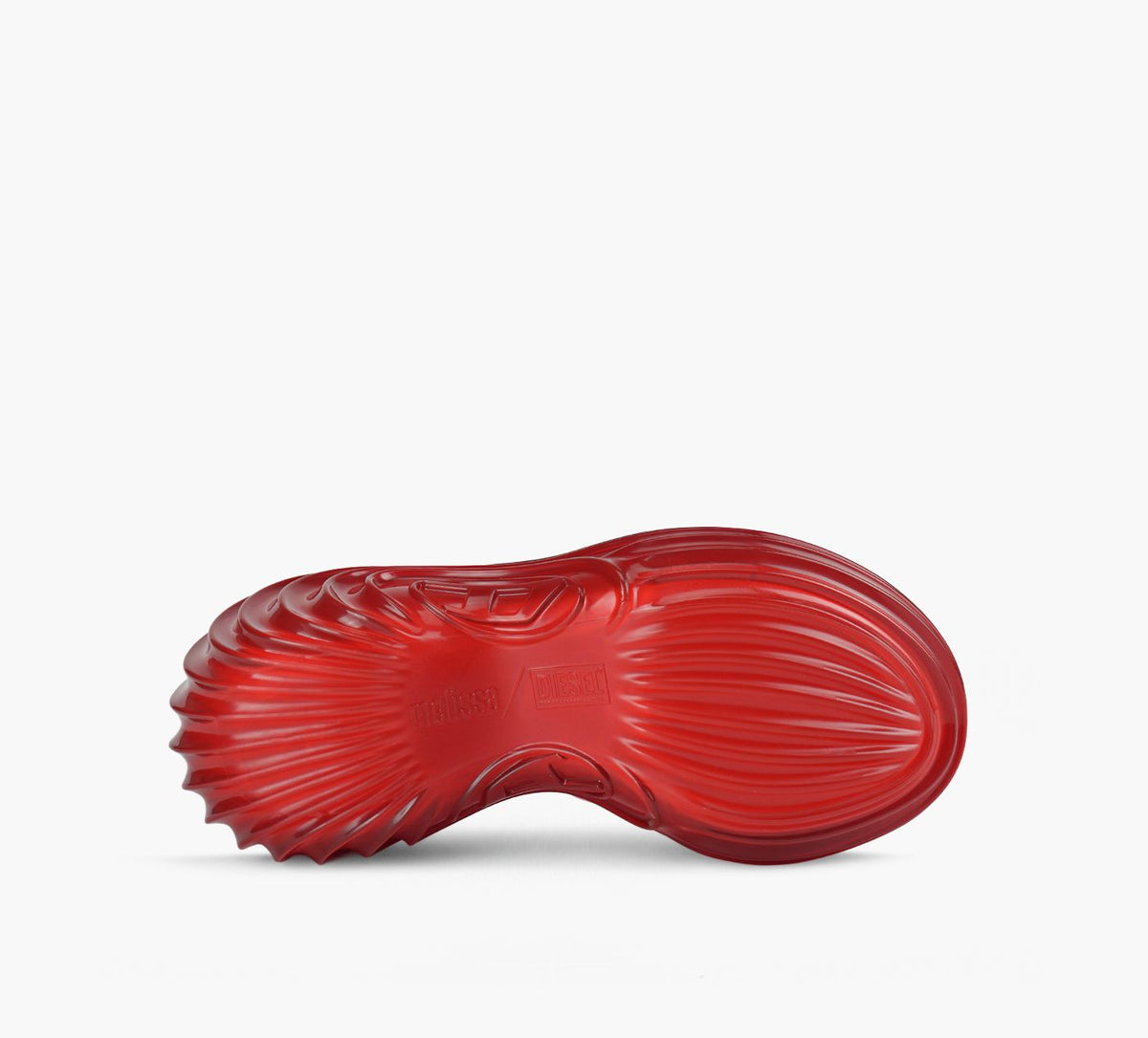 DIESEL MELISSAXDIESELQUANTUMPLATFORM in RED view 6
