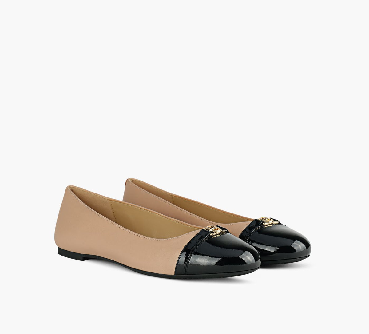 MICHAEL KORS MANDYFLAT in BEIGE view 2
