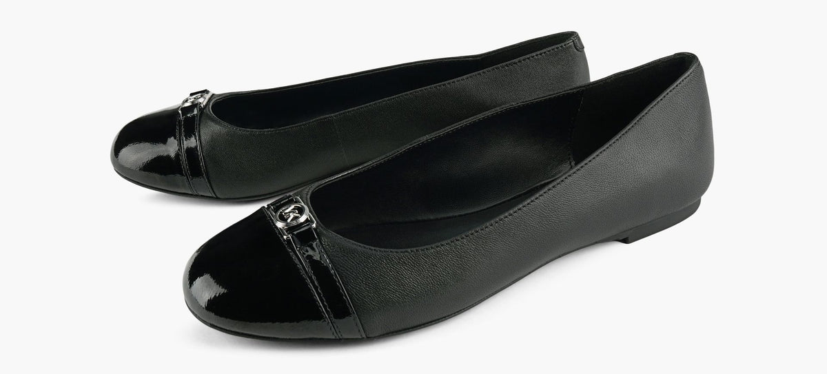 MICHAEL KORS MANDYFLAT in BLACK view 4