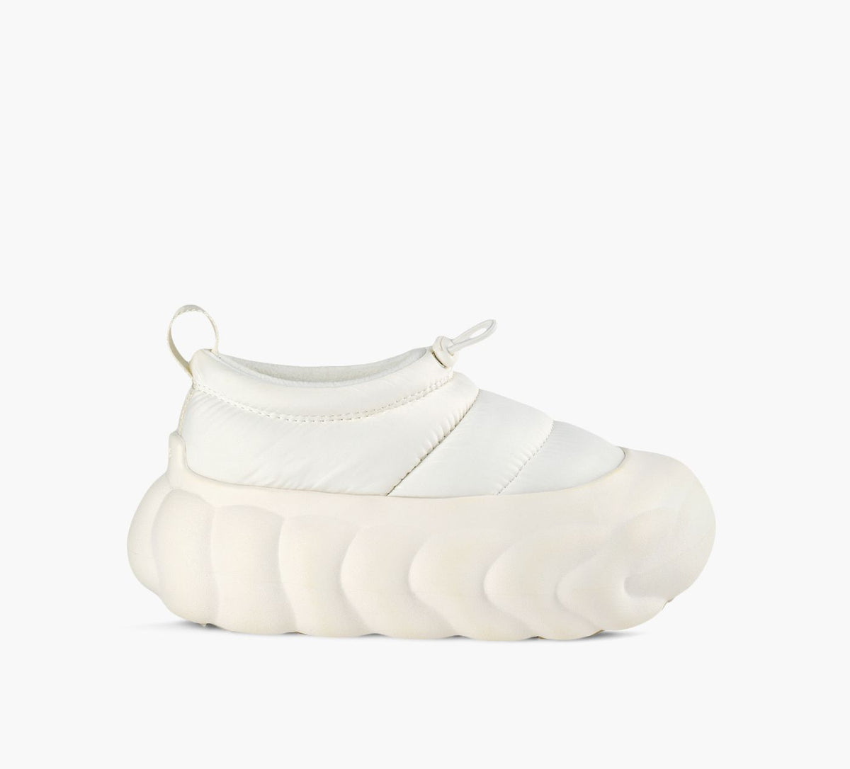 CROCS SOULIERSOVERPUFFSHORTY en BLANC