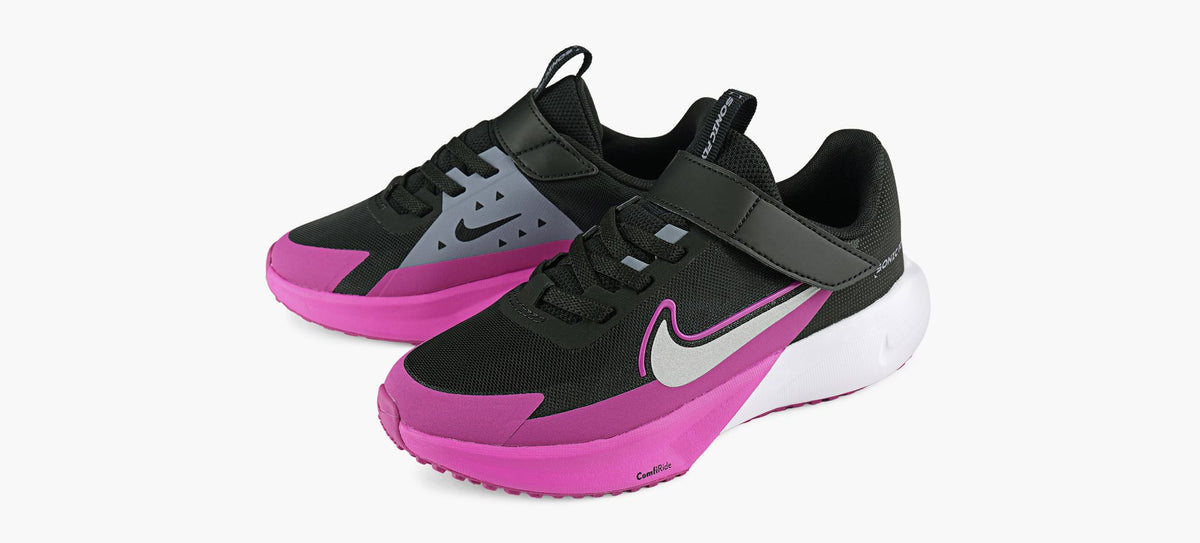 NIKE BASKETSSONICFLY en NOIR vue 4