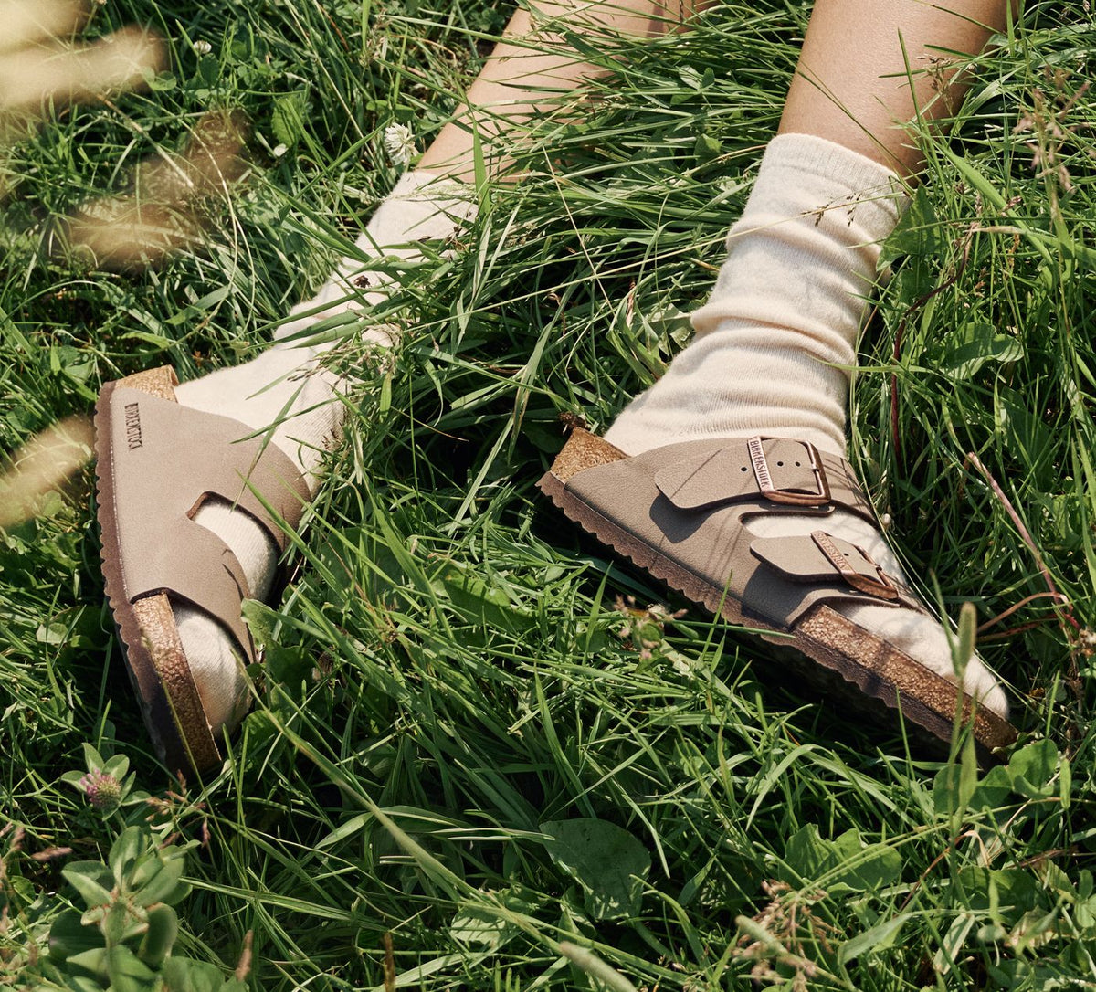 BIRKENSTOCK ARIZONABIRKO in BROWN view 1a