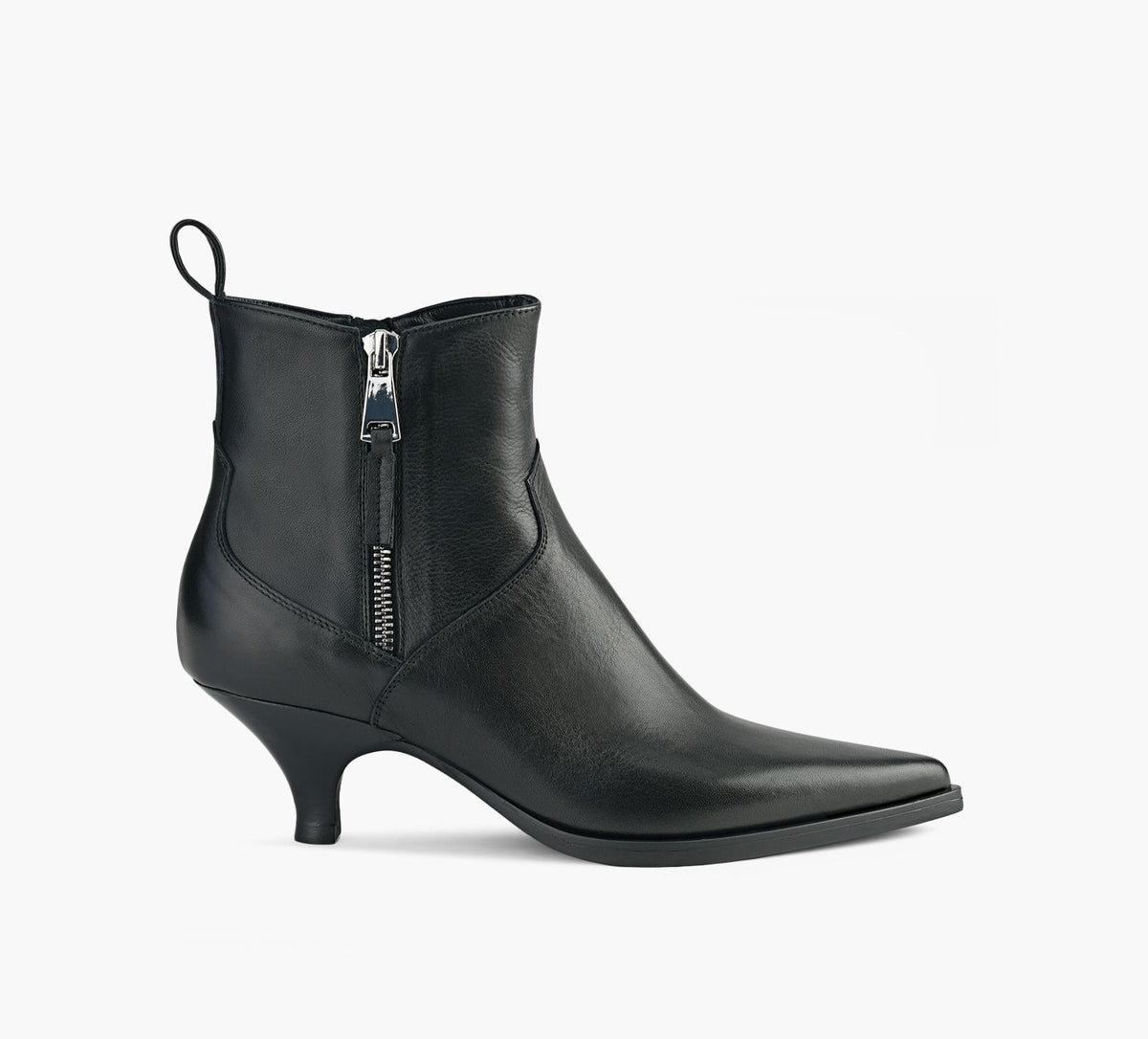 ELENA IACHI POLARISBOOTIE in BLACK