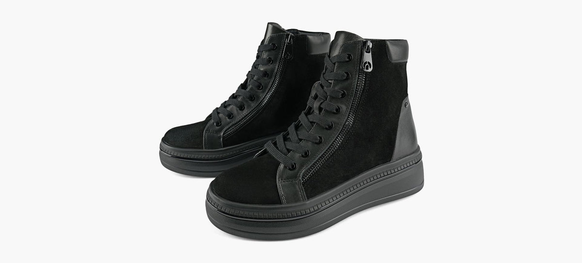WISHBONE LYLABT in BLACK view 4
