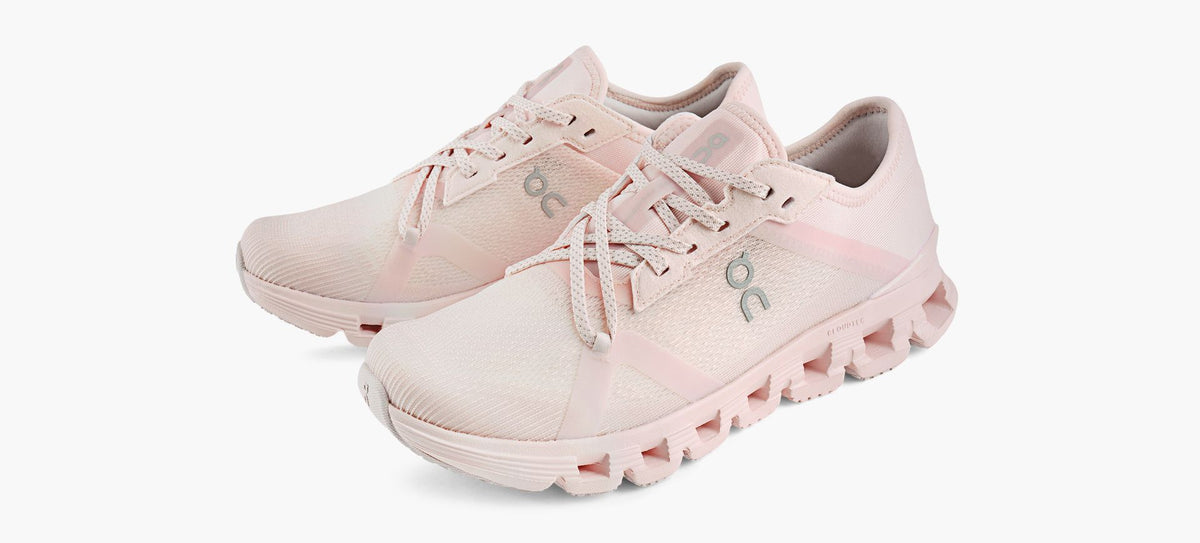ON CLOUDX4AD en ROSE PALE vue 4