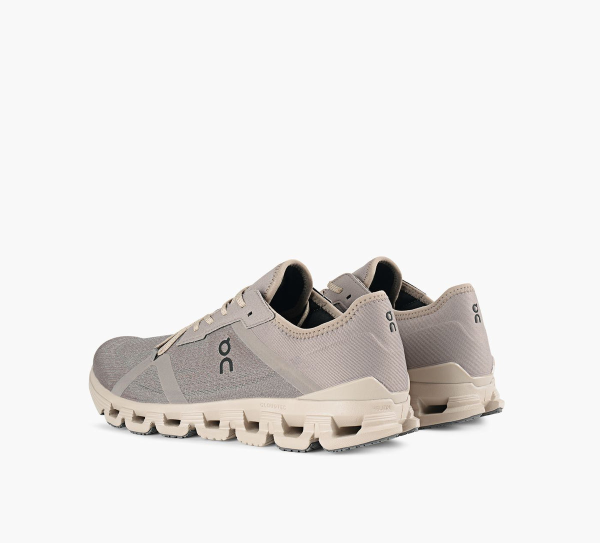 ON CLOUDX4AD en GRIS vue 3