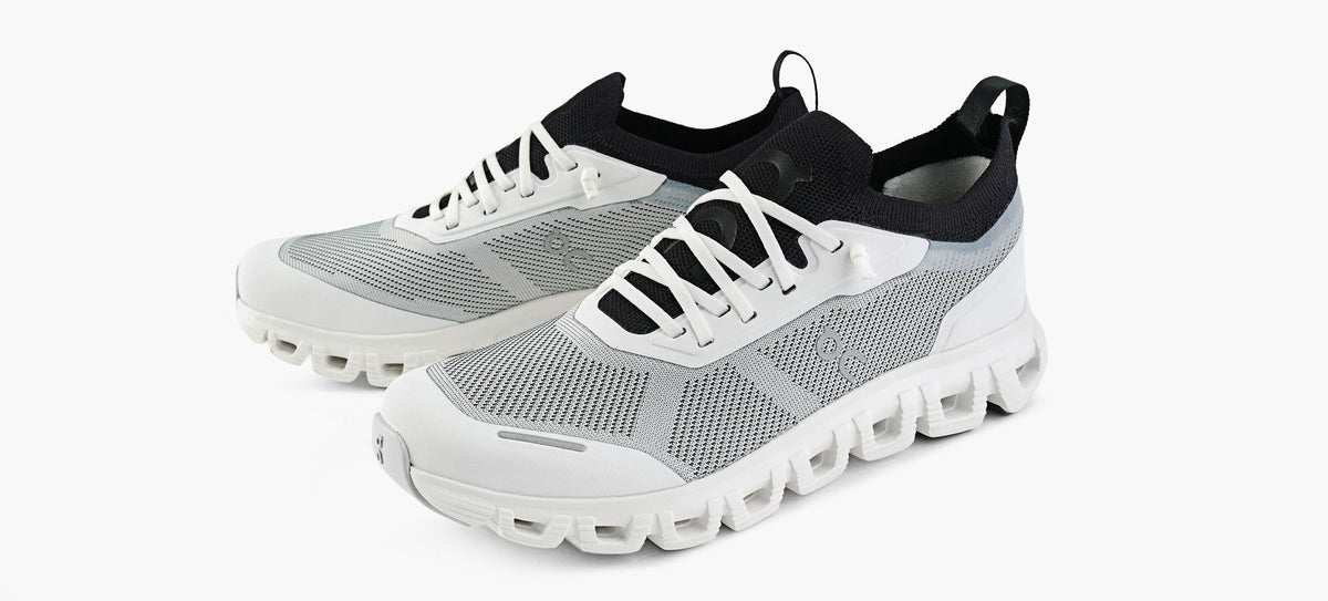 ON CLOUD6VERSA in WHITE view 4
