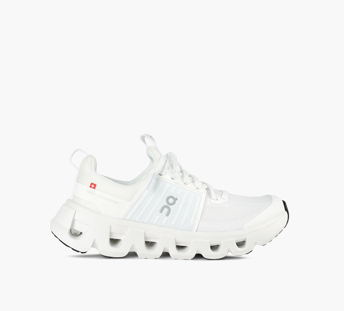 ON CLOUDSWIFT in WHITE