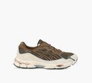 ASICS GELNYC in BROWN