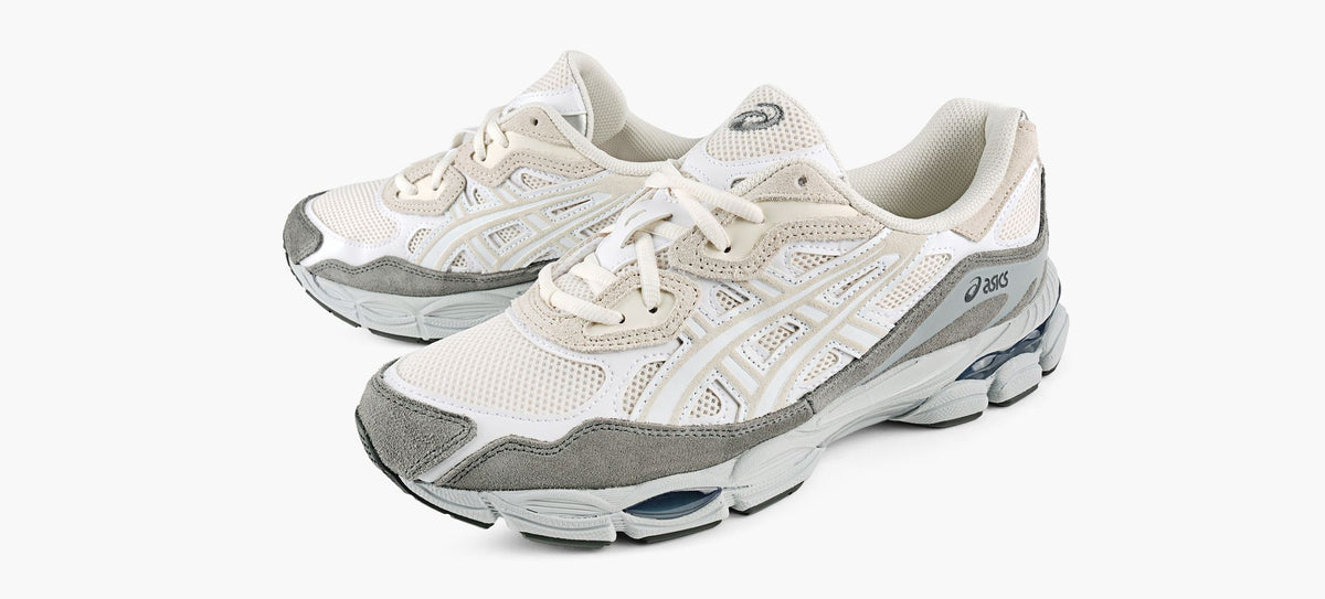 ASICS GELNYC in WHITE view 4