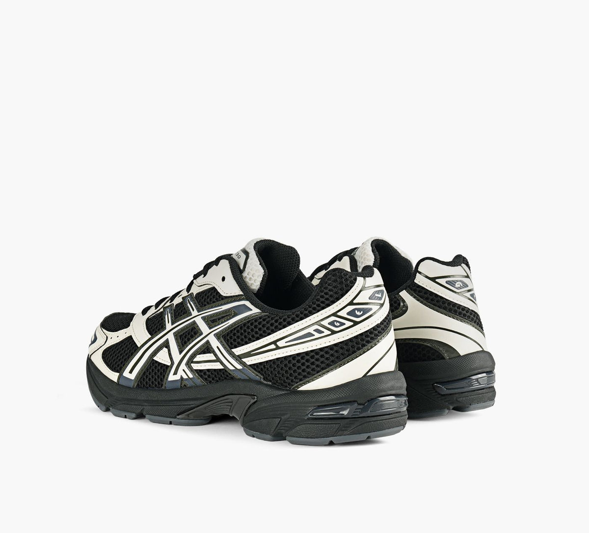 ASICS GEL1130 en NOIR vue 3