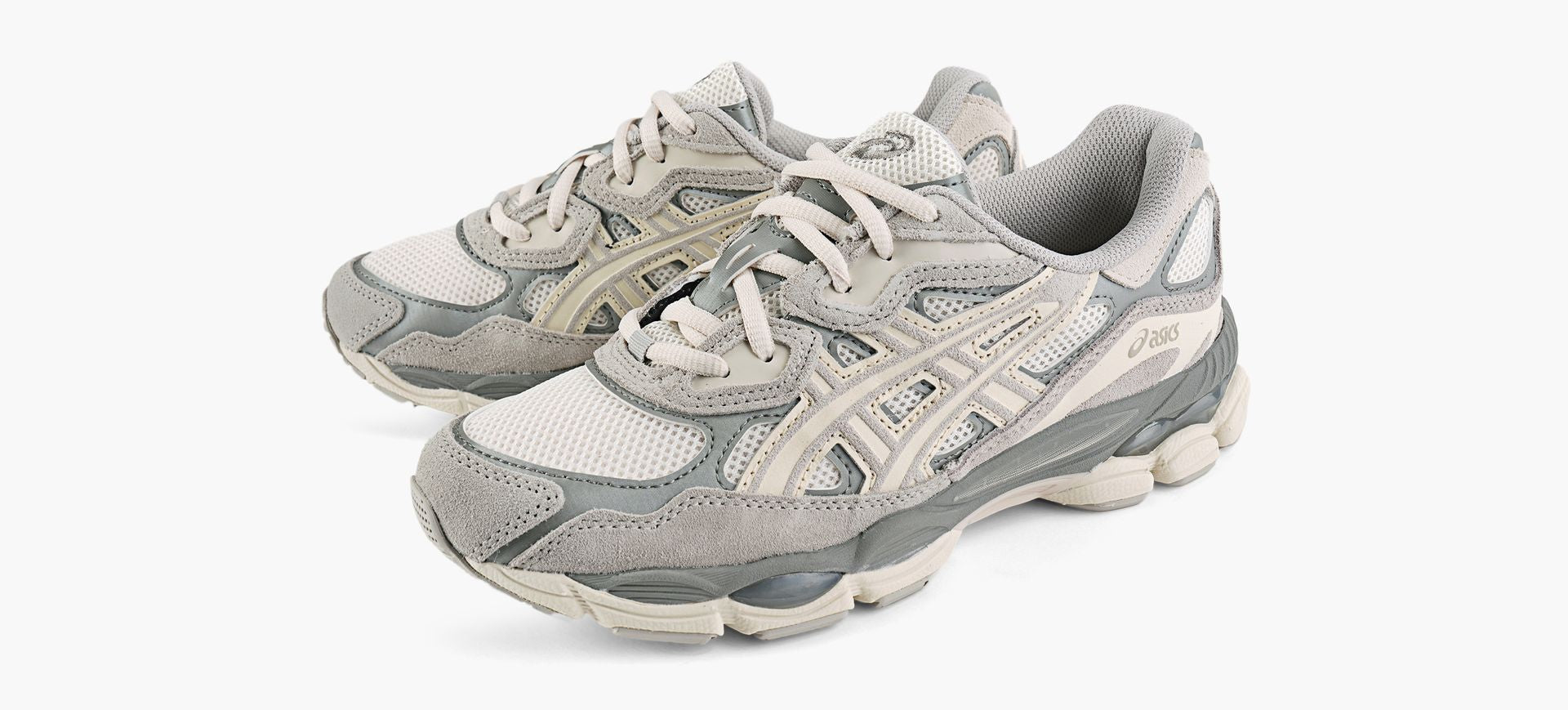 ASICS GELNYC en TAUPE vue 4