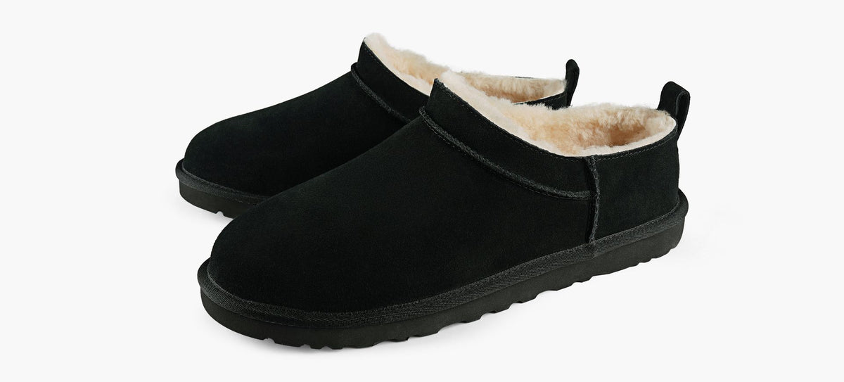 UGG MICROCLASSIC en NOIR vue 4