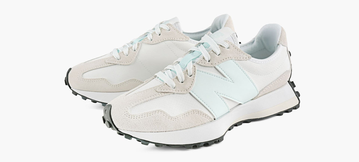 NEW BALANCE 327 in WHITE view 4