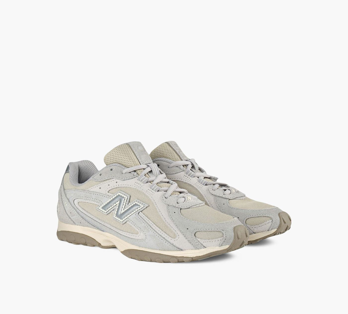 NEW BALANCE 204L in GREY view 2