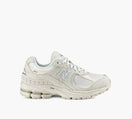 NEW BALANCE 2002R in WHITE