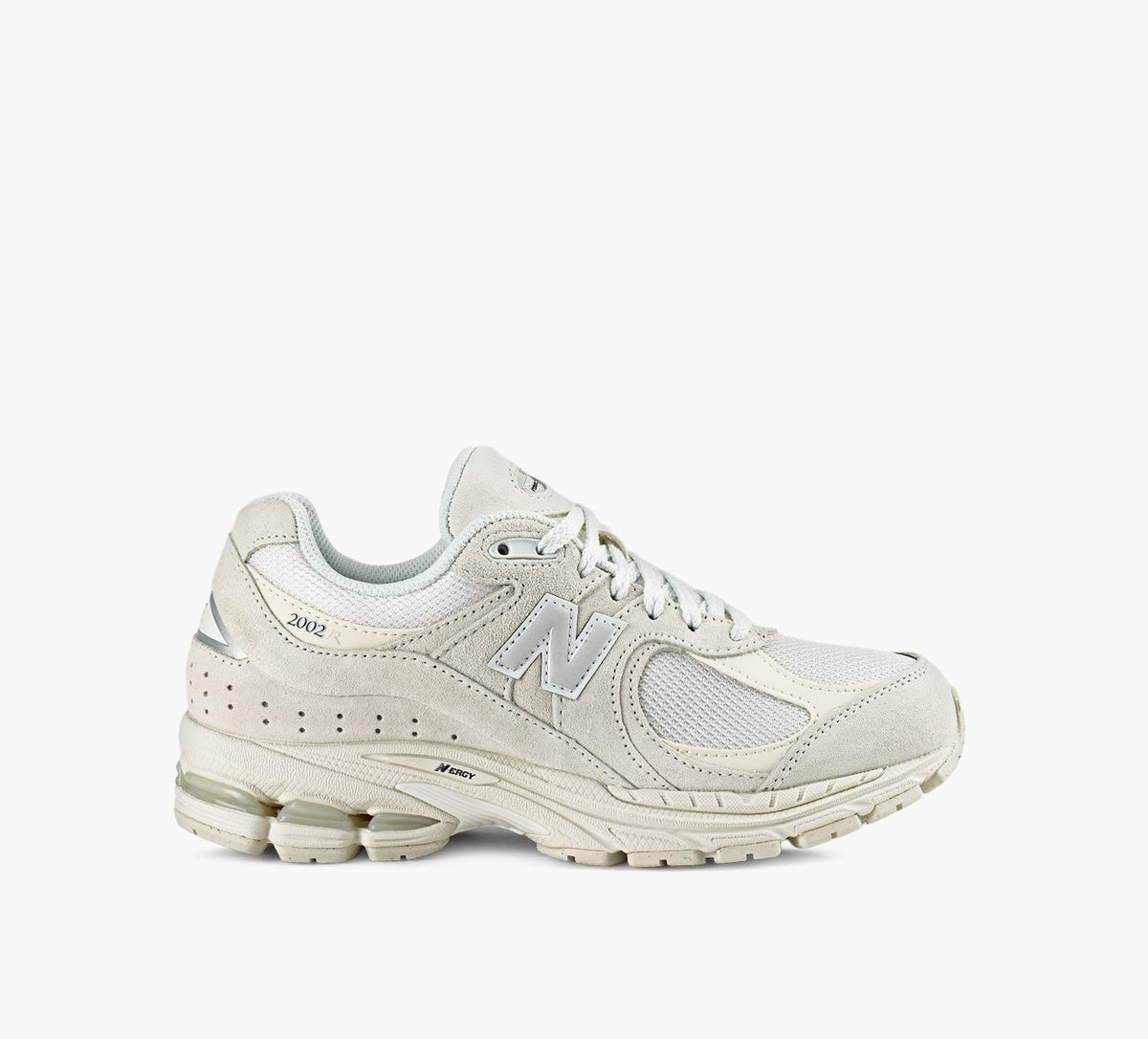 NEW BALANCE 2002R in WHITE