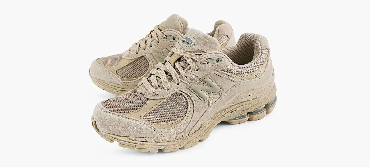 NEW BALANCE 2002R in TAUPE view 4