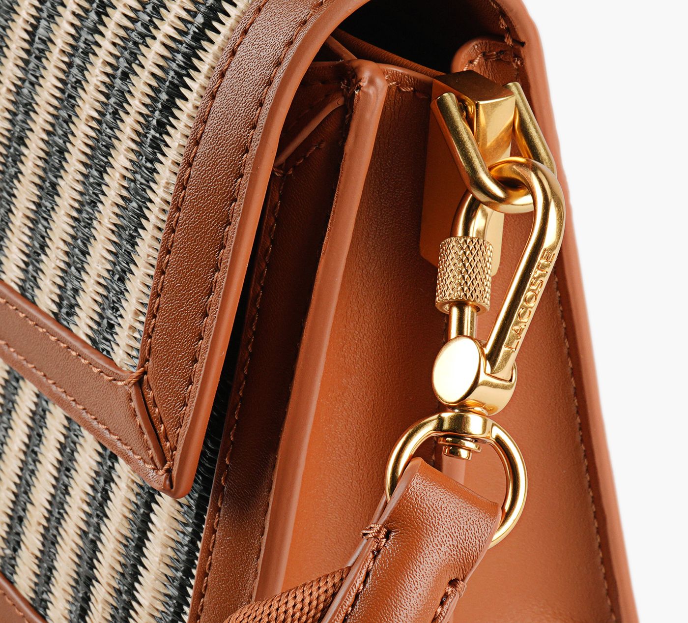 LACOSTE FLAPSHOULDERBAG in TAN view 3