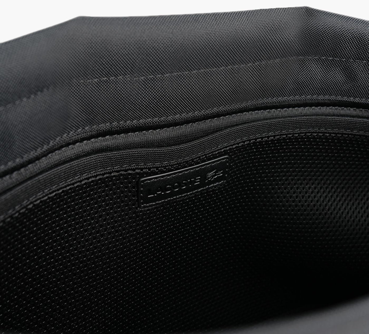 LACOSTE SACMESSAGER en NOIR vue 4