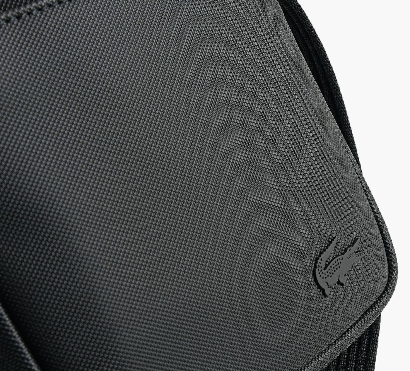 LACOSTE SLIMVERTICALCAMERABAG in BLACK view 4