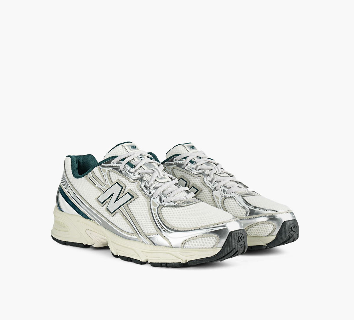 NEW BALANCE 740 in WHITE view 2