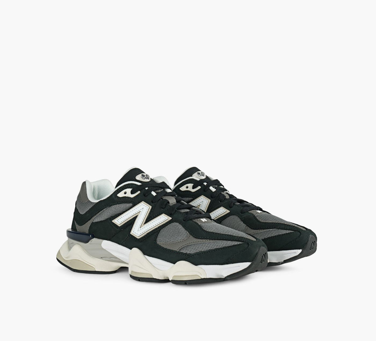 NEW BALANCE 9060 en NOIR vue 2