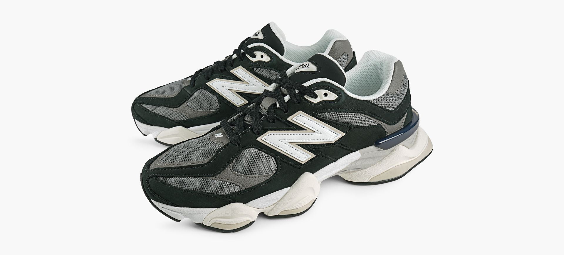 NEW BALANCE 9060 in BLACK view 4
