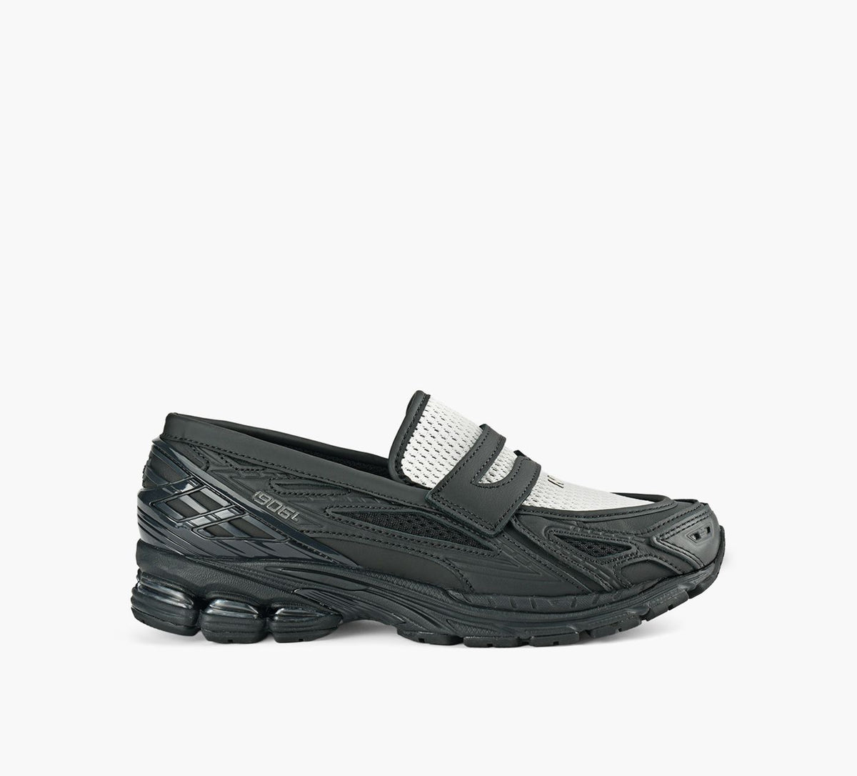 NEW BALANCE 1906L in BLACK
