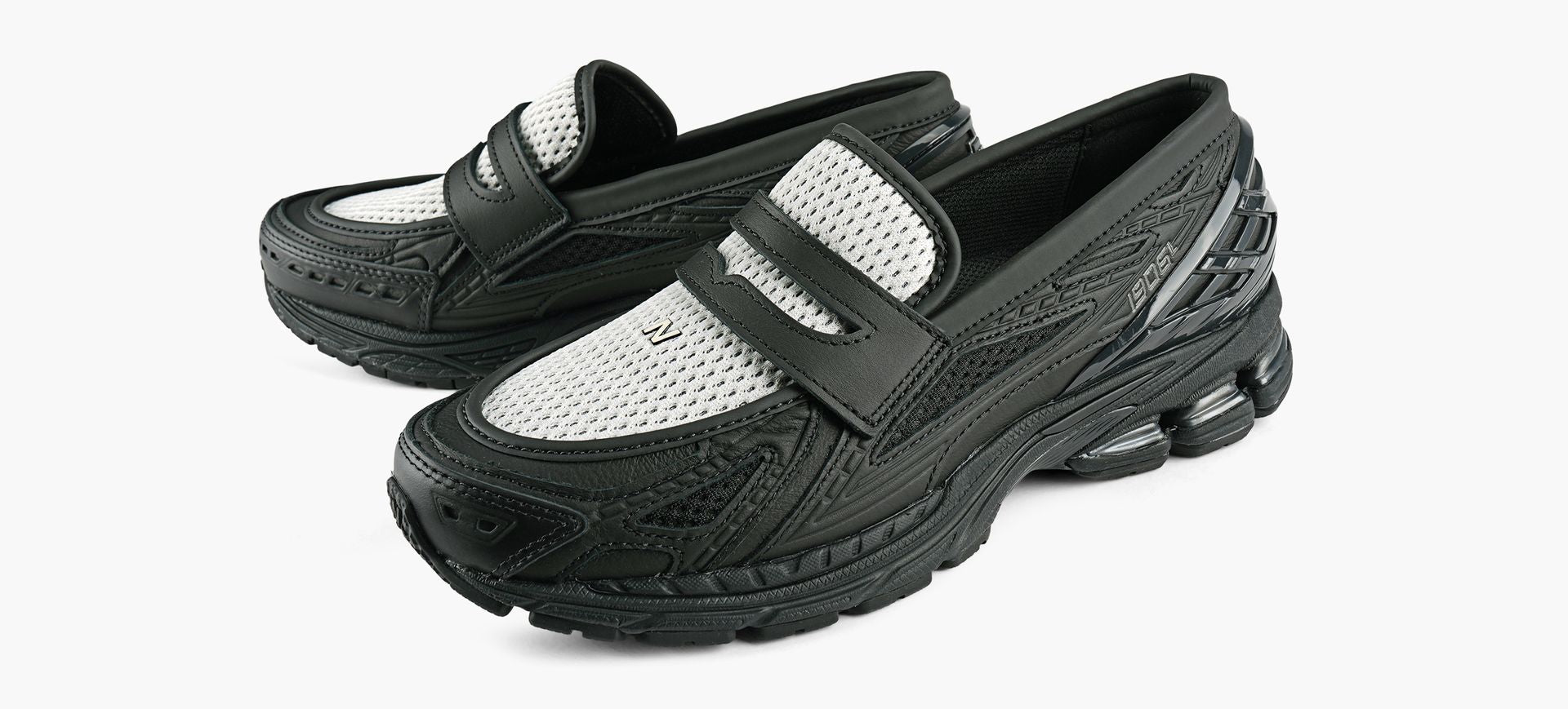 NEW BALANCE 1906L in BLACK view 4
