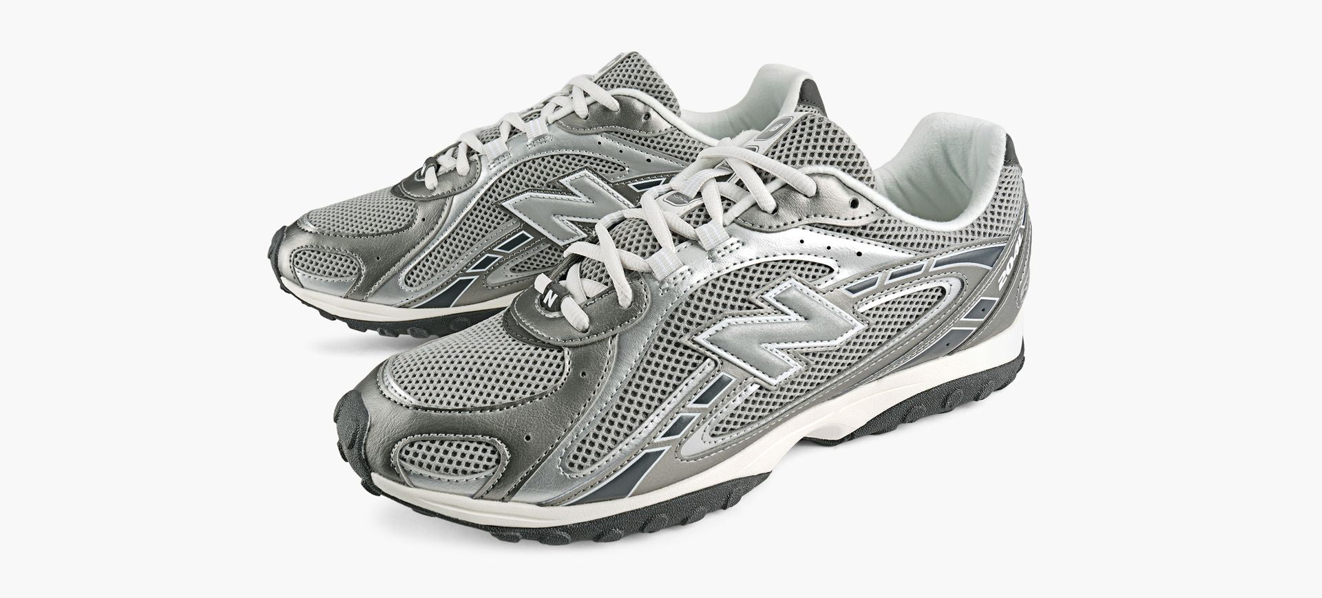NEW BALANCE 204L in SILVER view 4